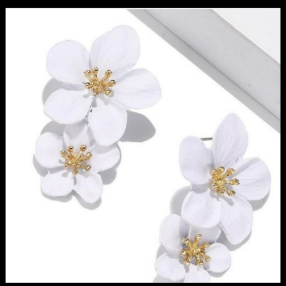 LOFT floral off shoulder blouse - Picture 9 of 9